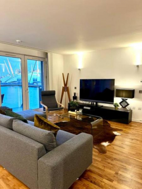 Luxury apartment in Canary Wharf